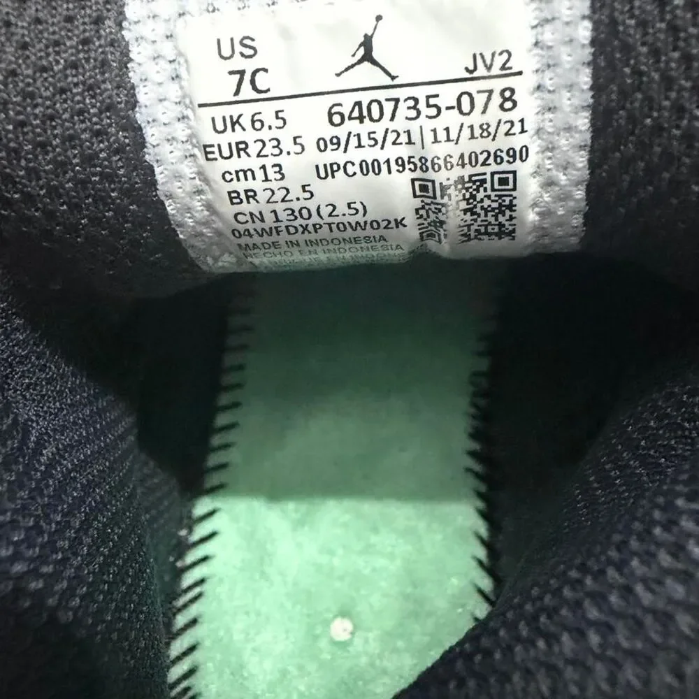 Jordan Grey Trainers
